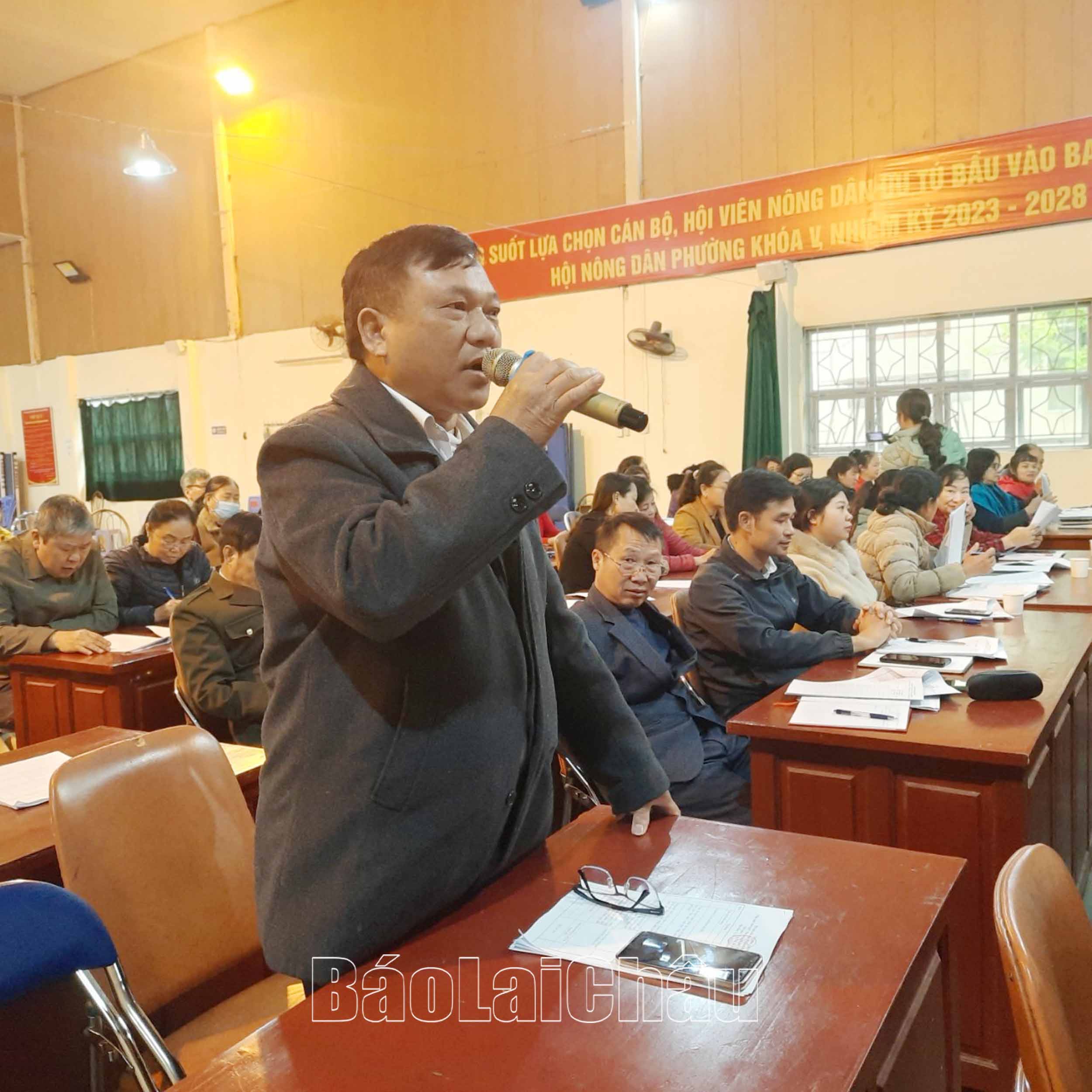 Đại biểu thảo luận tại Hội nghị.